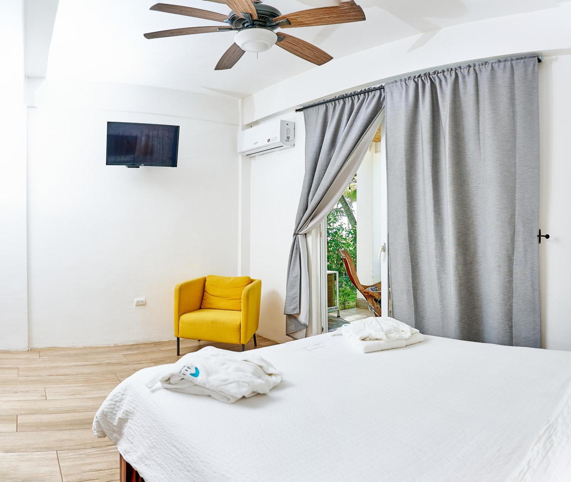 Aaki Hotel Las Penitas Bagian luar foto
